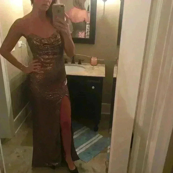 Nookie Valentina Gown size large (color: Bronze) - Picture 7 of 7